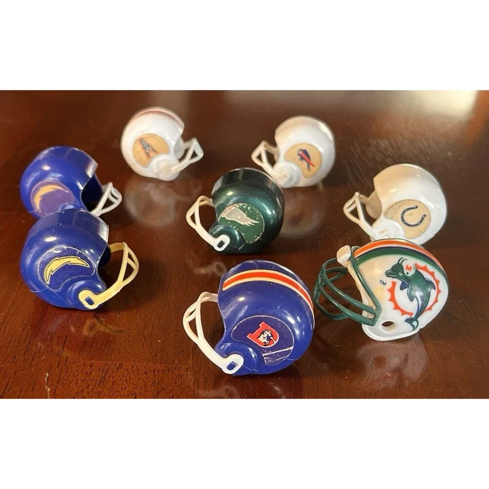Vintage Lot of 8 Bubble Gum Ball Machine NFL Plastic Football Helmets